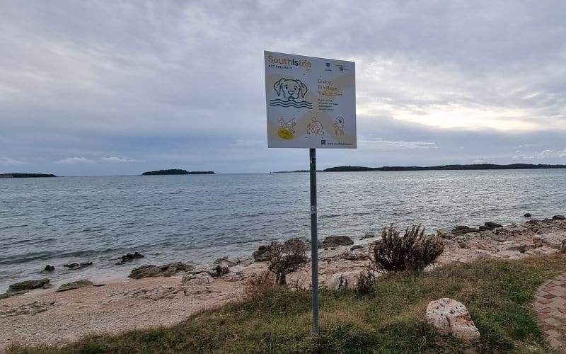 Bi Dog beach Valbandon
