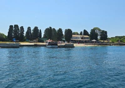 Beach Bar Island Sv. Jerolim Pula