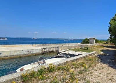 Beach Bar Island Sv. Jerolim Pula