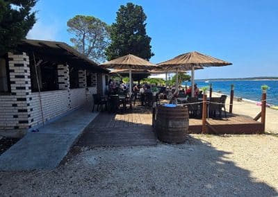 Beach Bar Island Sv. Jerolim Pula